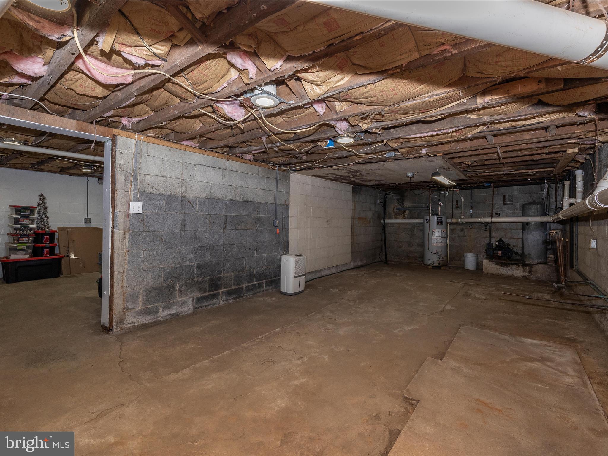 22705 Jefferson Blvd