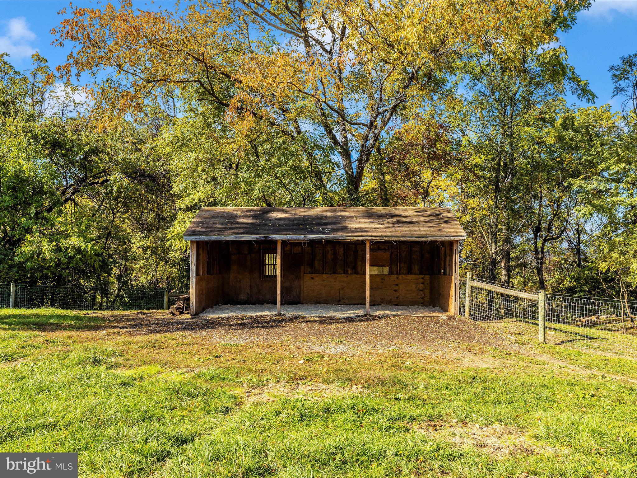 22705 Jefferson Blvd