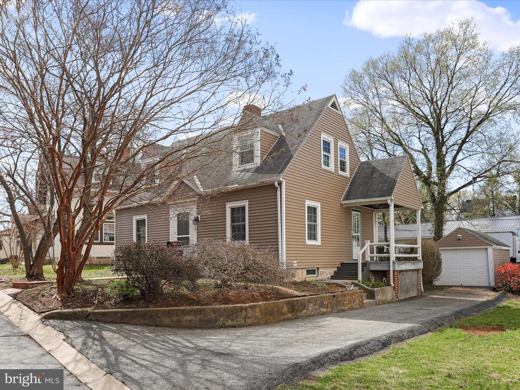 570 Dunn Irvin Dr
