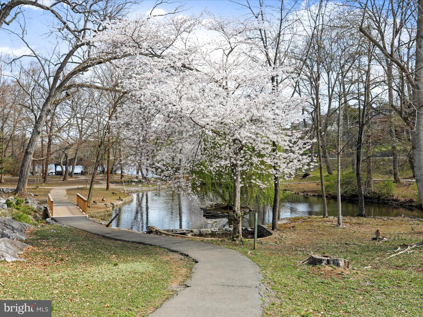 570 Dunn Irvin Dr