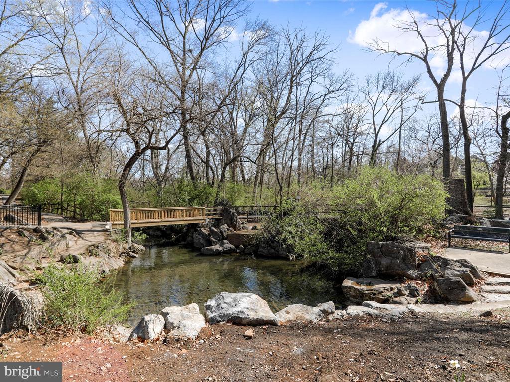 570 Dunn Irvin Dr