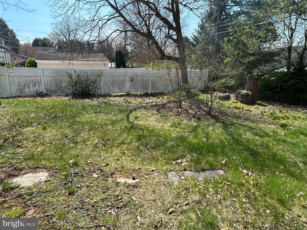 1117 Beechwood Dr