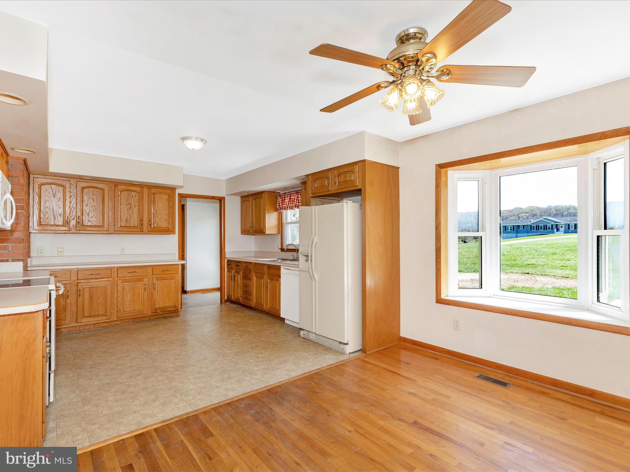 5103 Woodstock Ln
