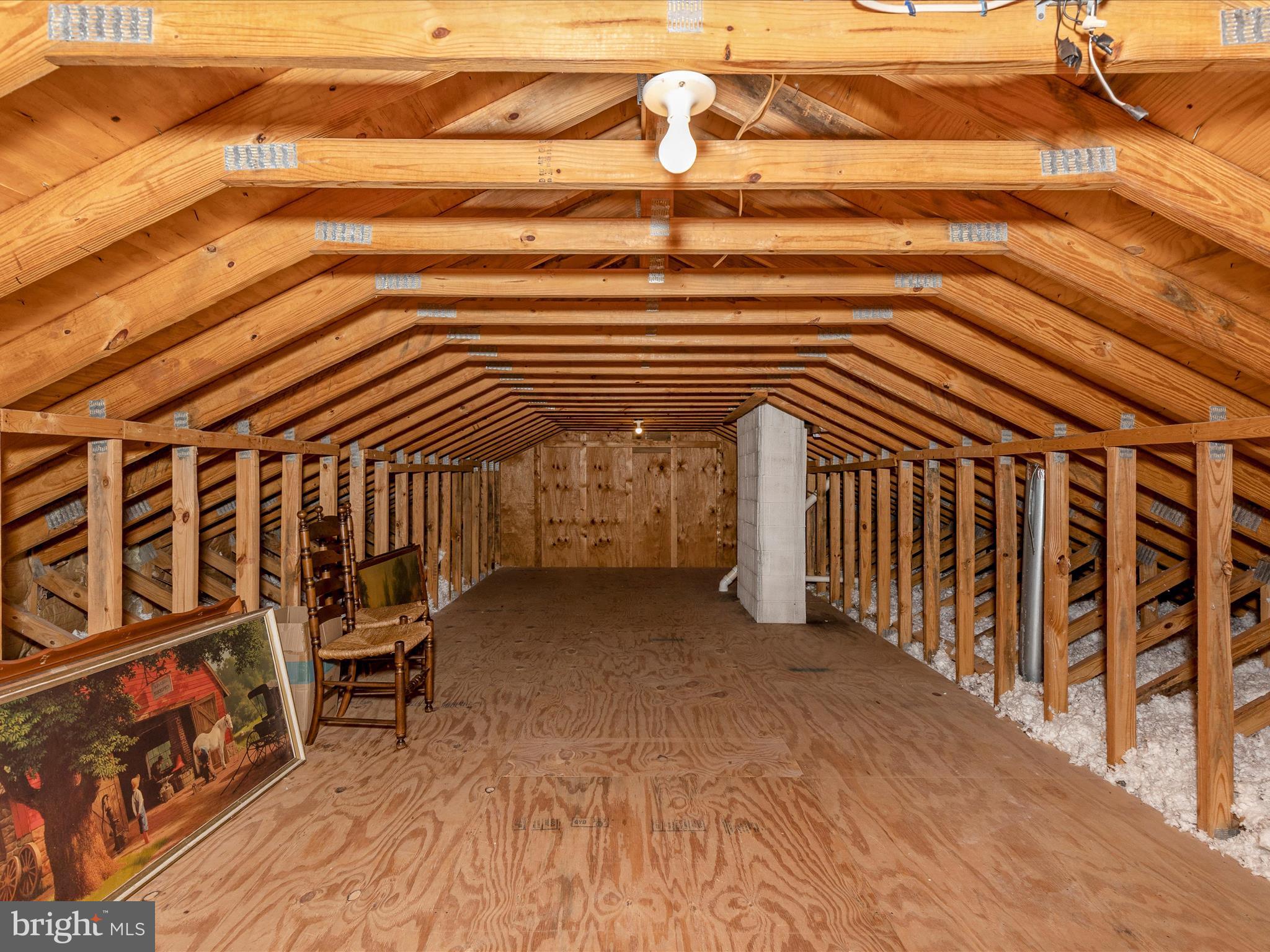 5103 Woodstock Ln