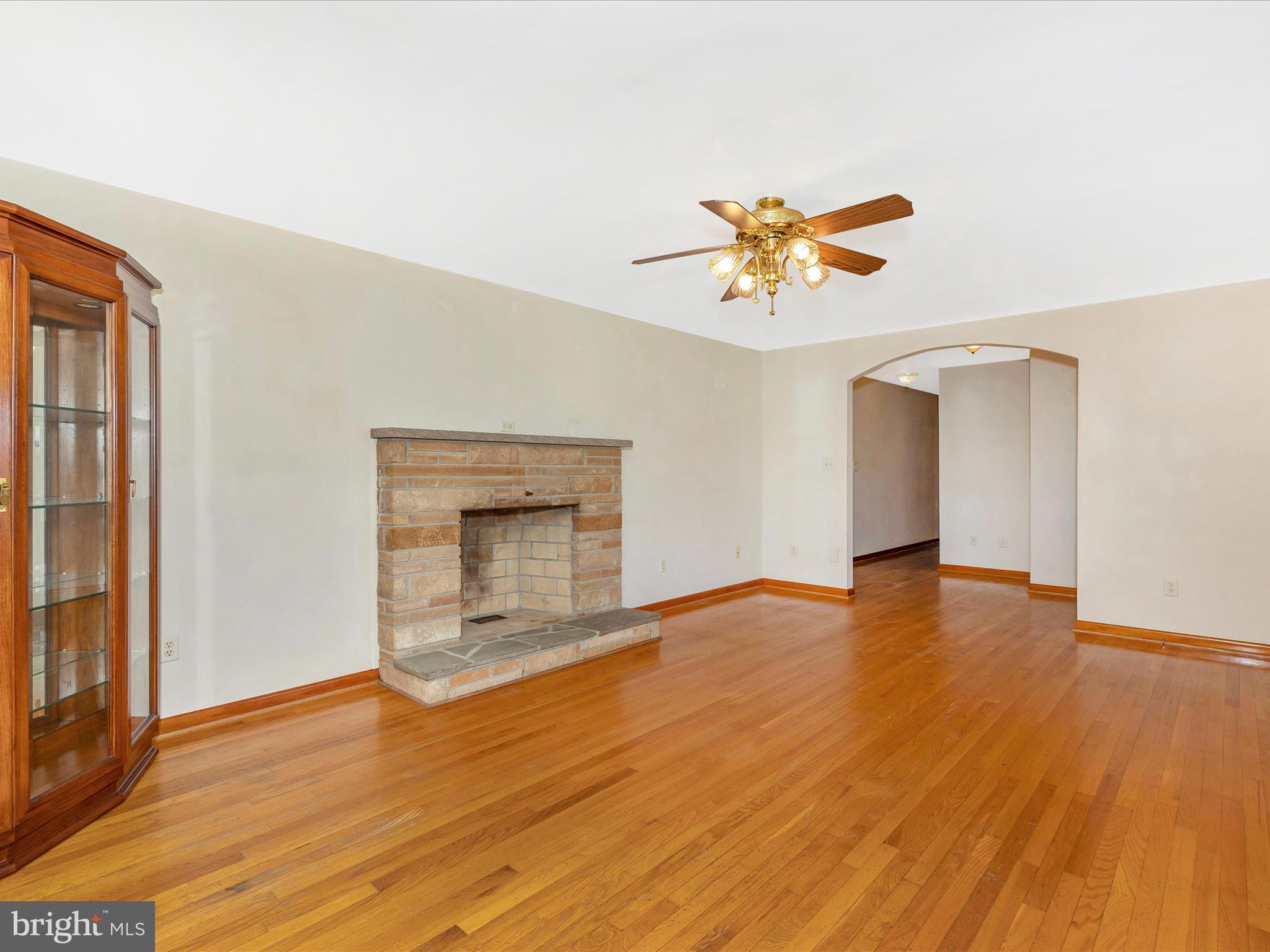 5103 Woodstock Ln