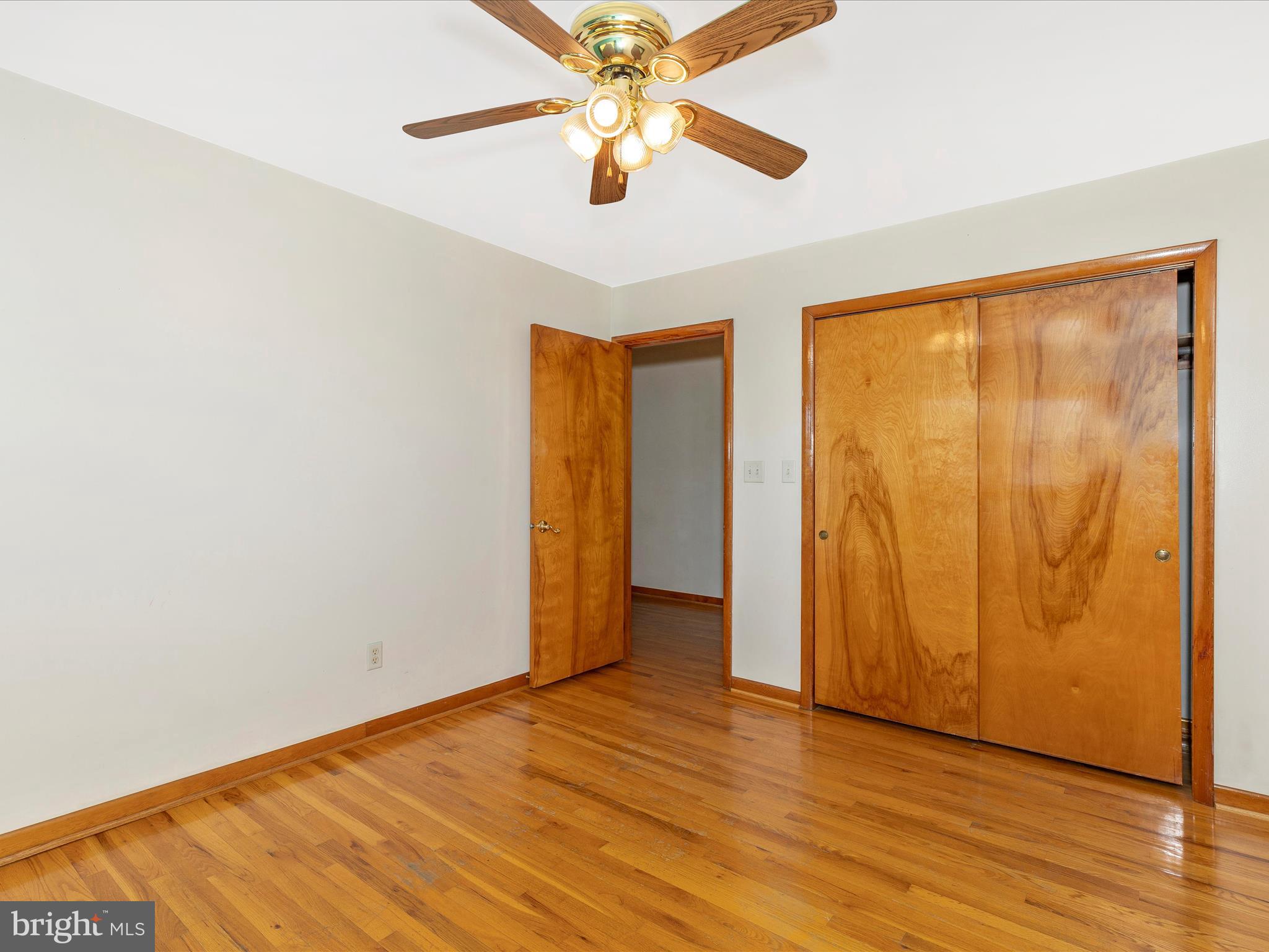 5103 Woodstock Ln