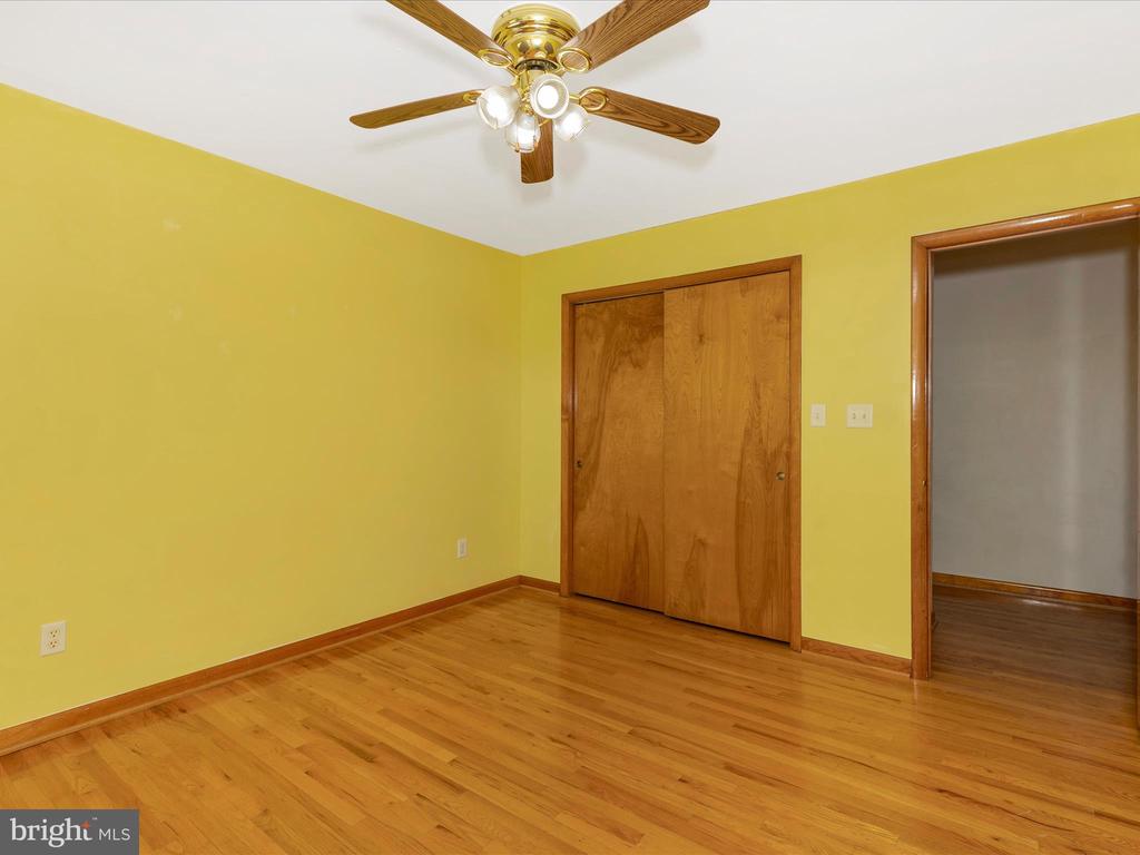 5103 Woodstock Ln