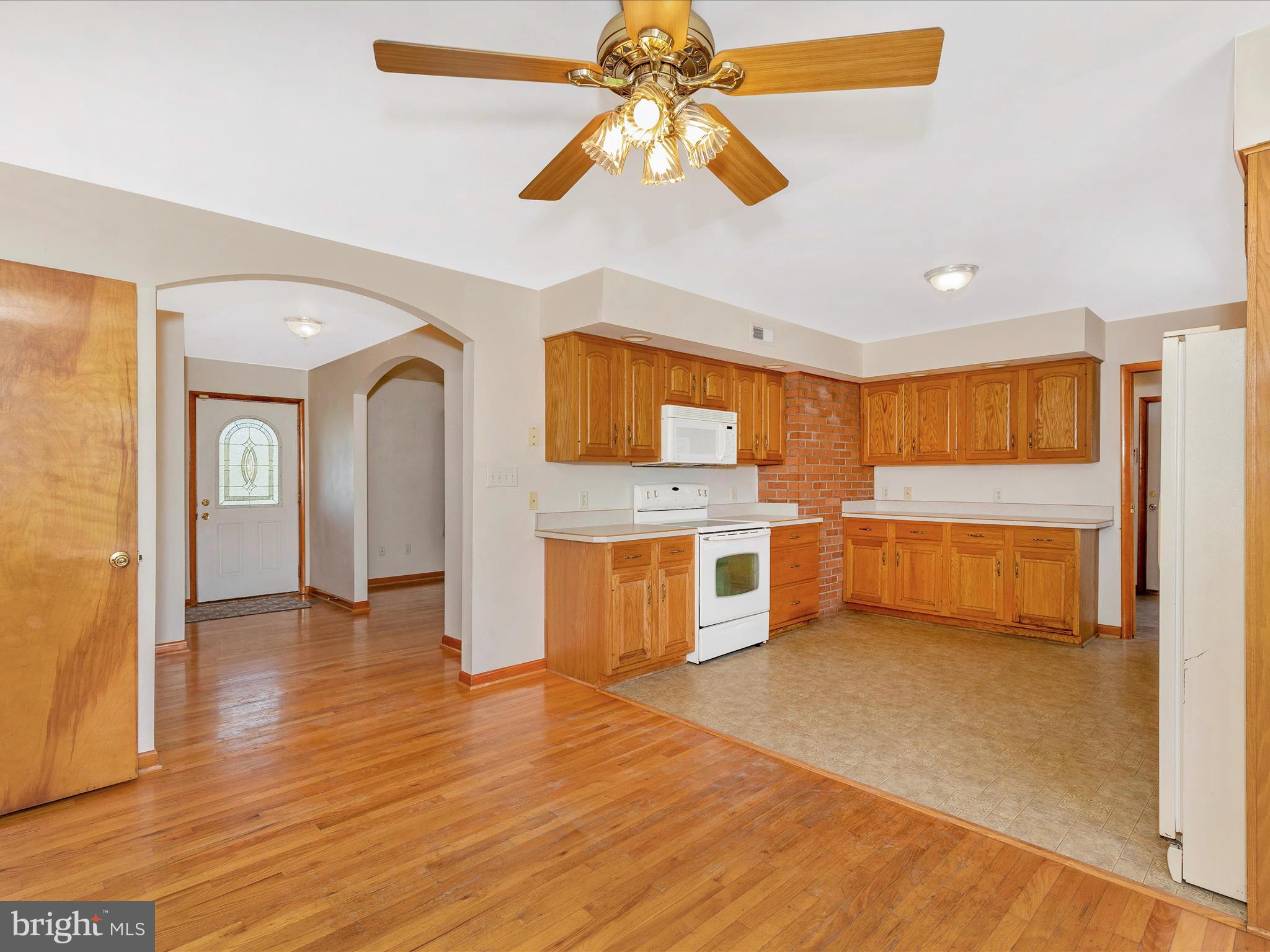 5103 Woodstock Ln