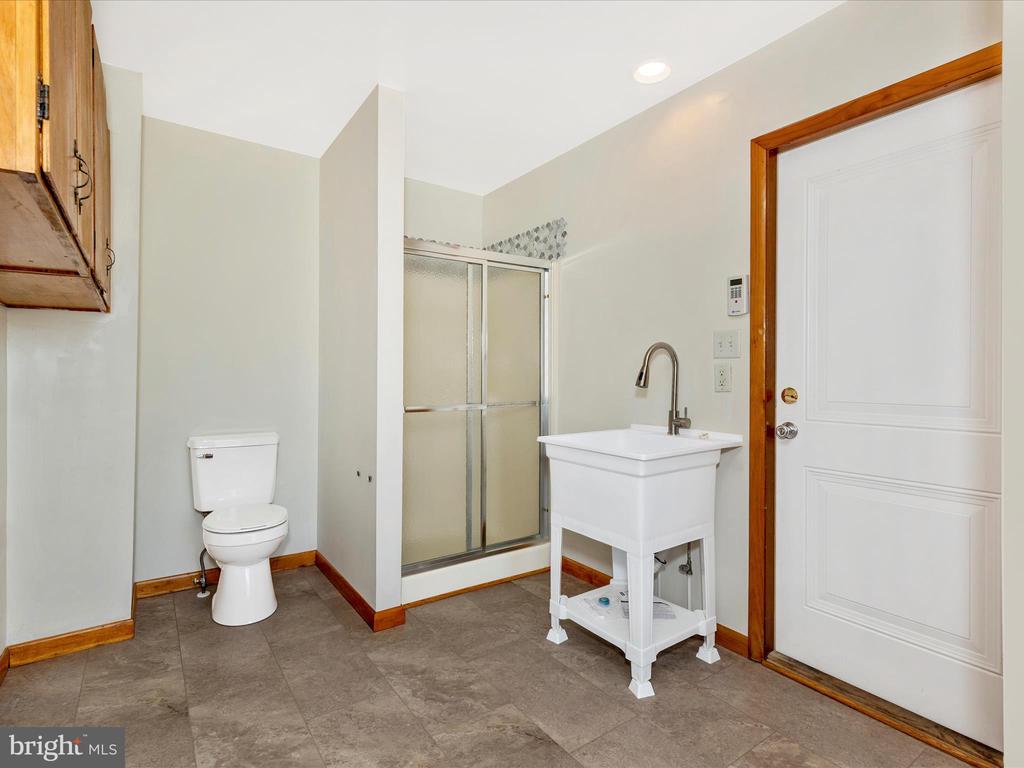5103 Woodstock Ln