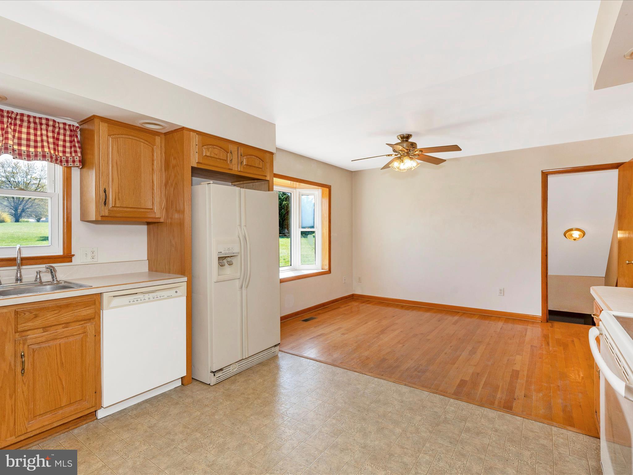 5103 Woodstock Ln