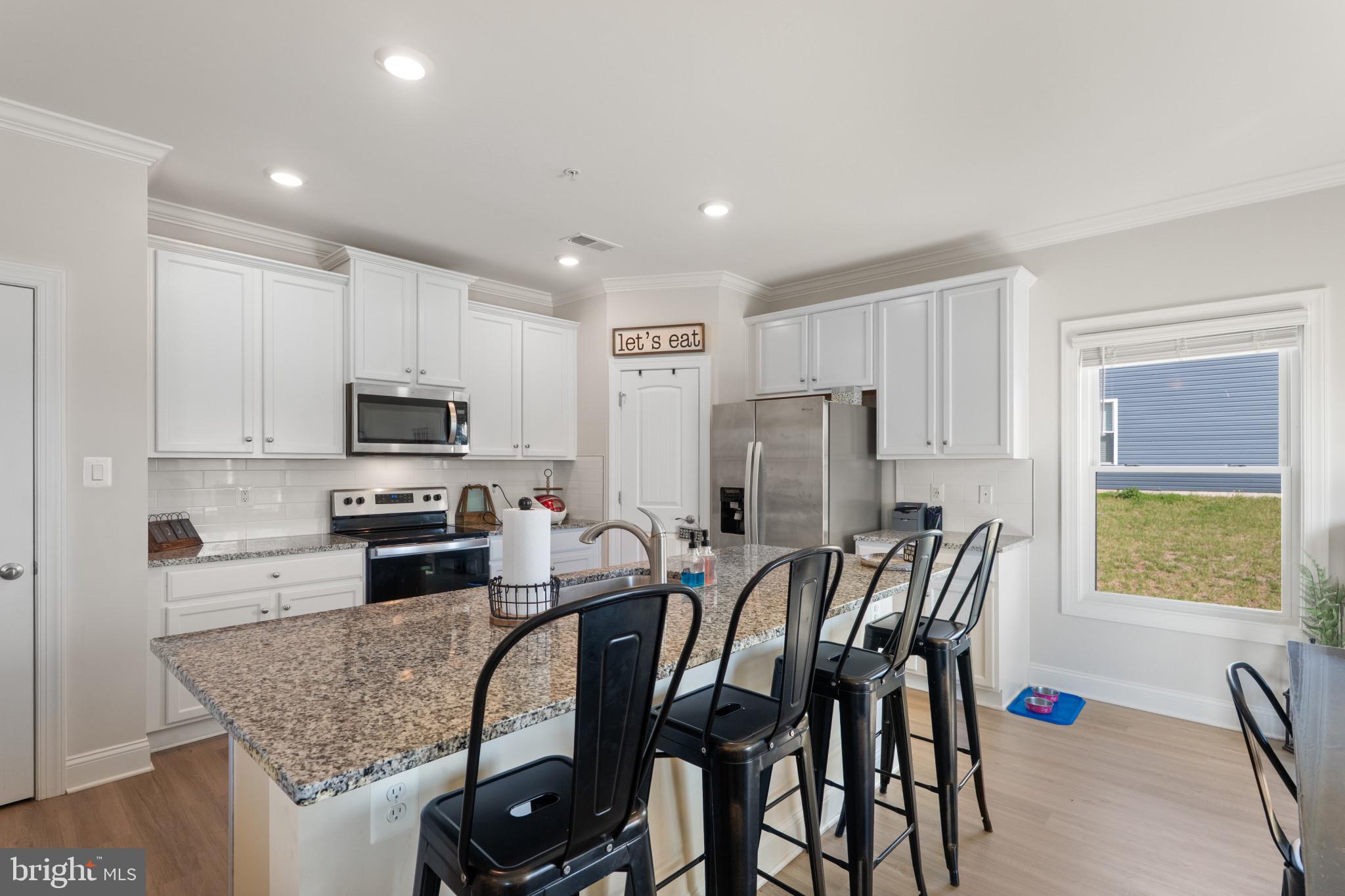 10039 MAIDS FANCY WAY