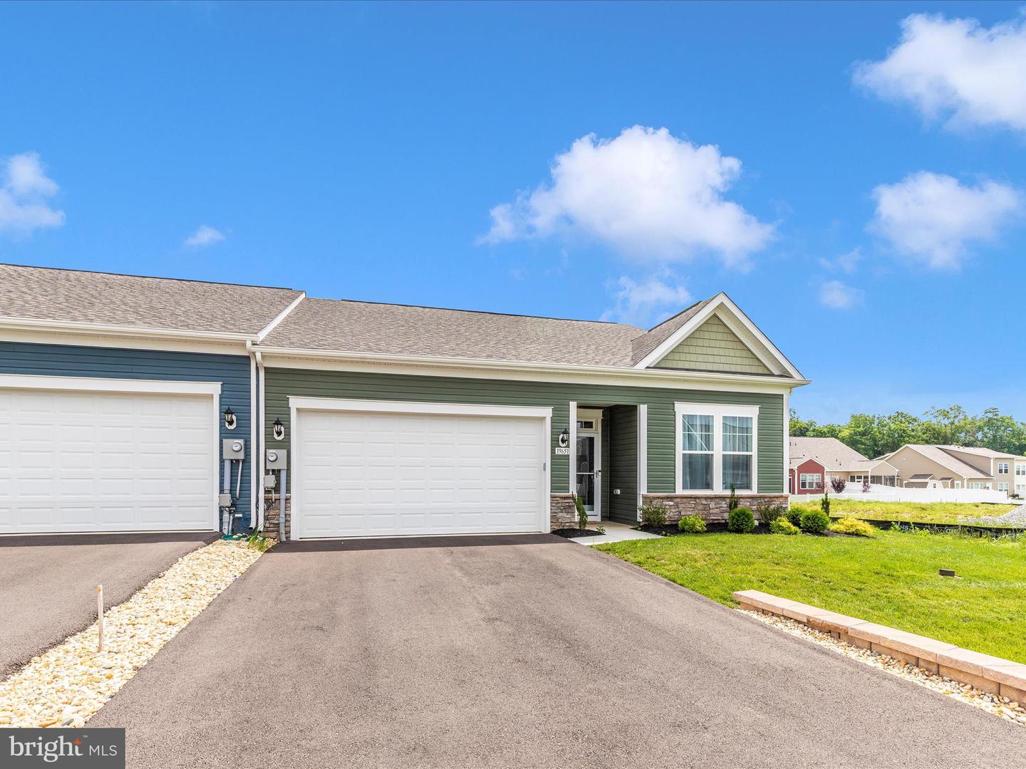 19651 Lavender Ln