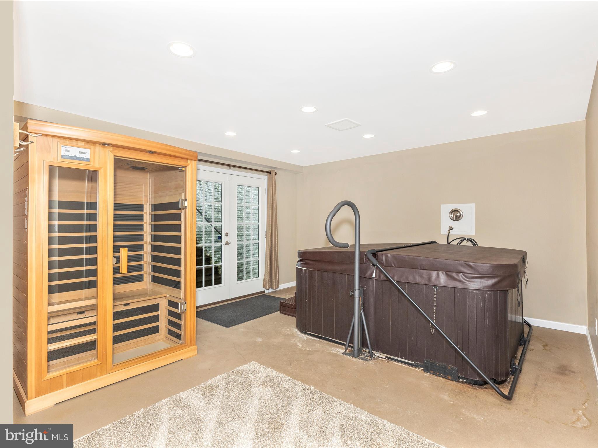 18001 Cavalier Ct