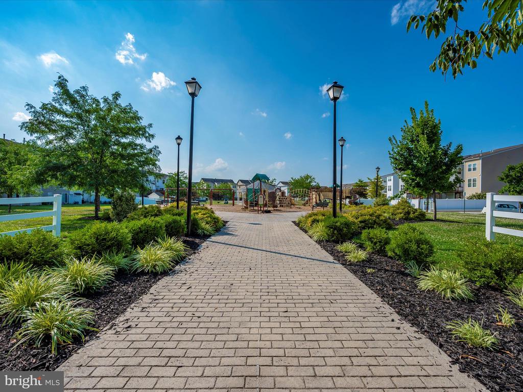18001 Cavalier Ct