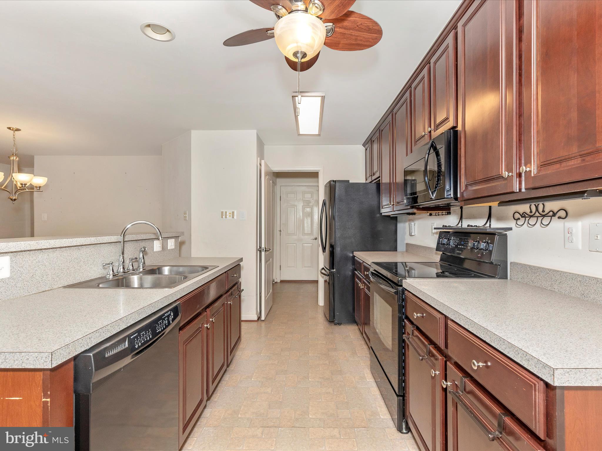 18001 Cavalier Ct
