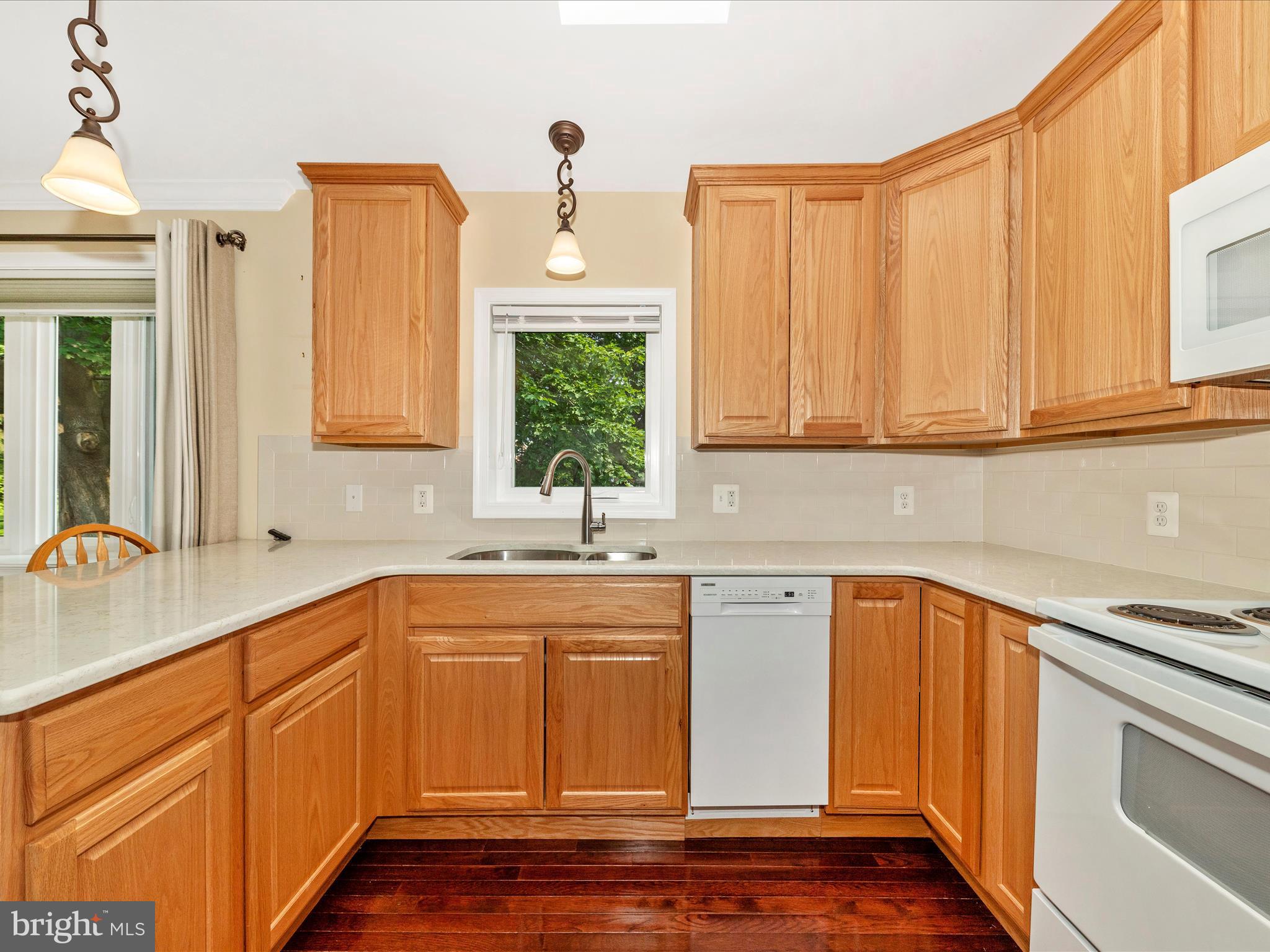 22028 Beaverbrook Dr