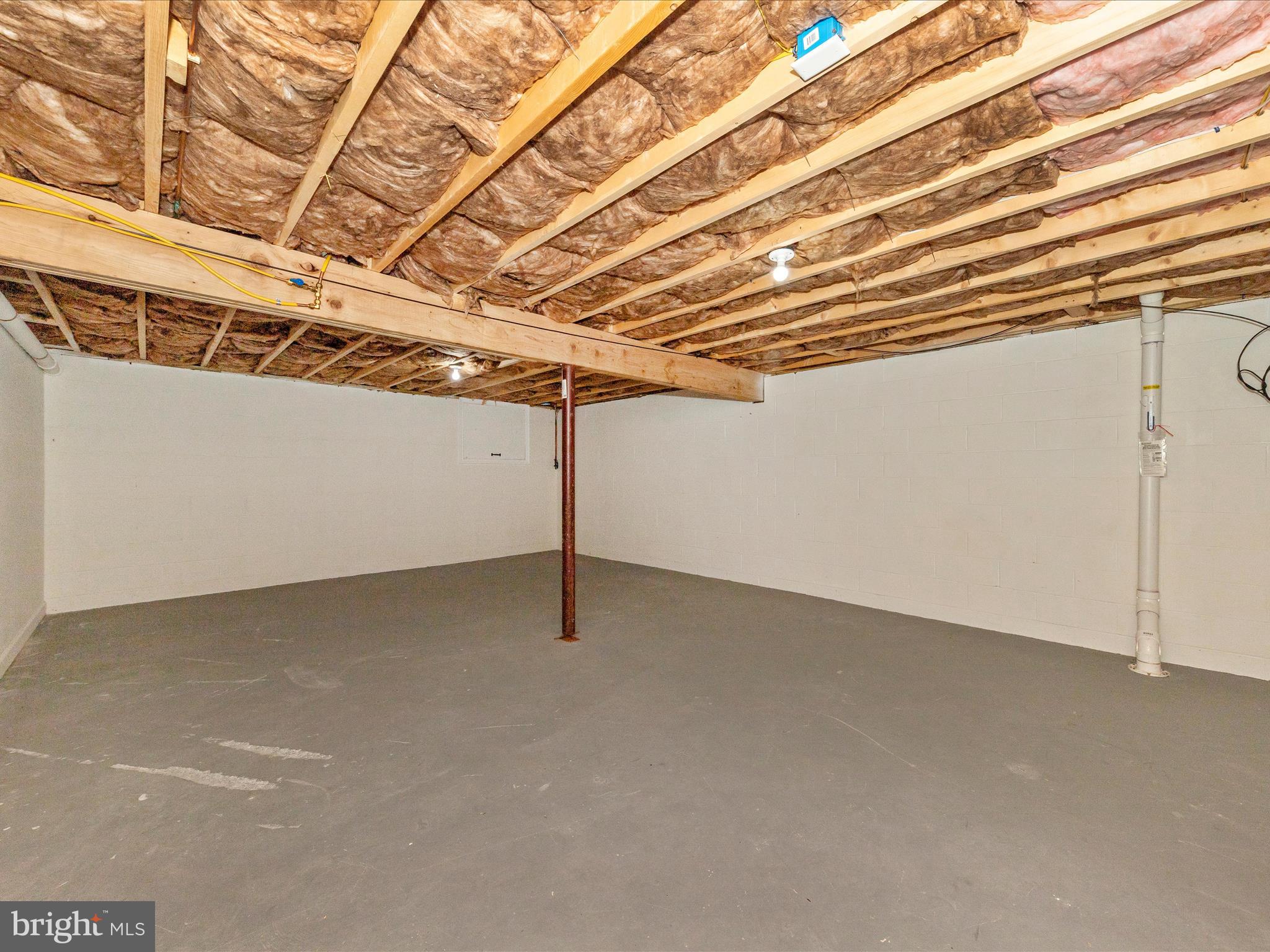 22028 Beaverbrook Dr