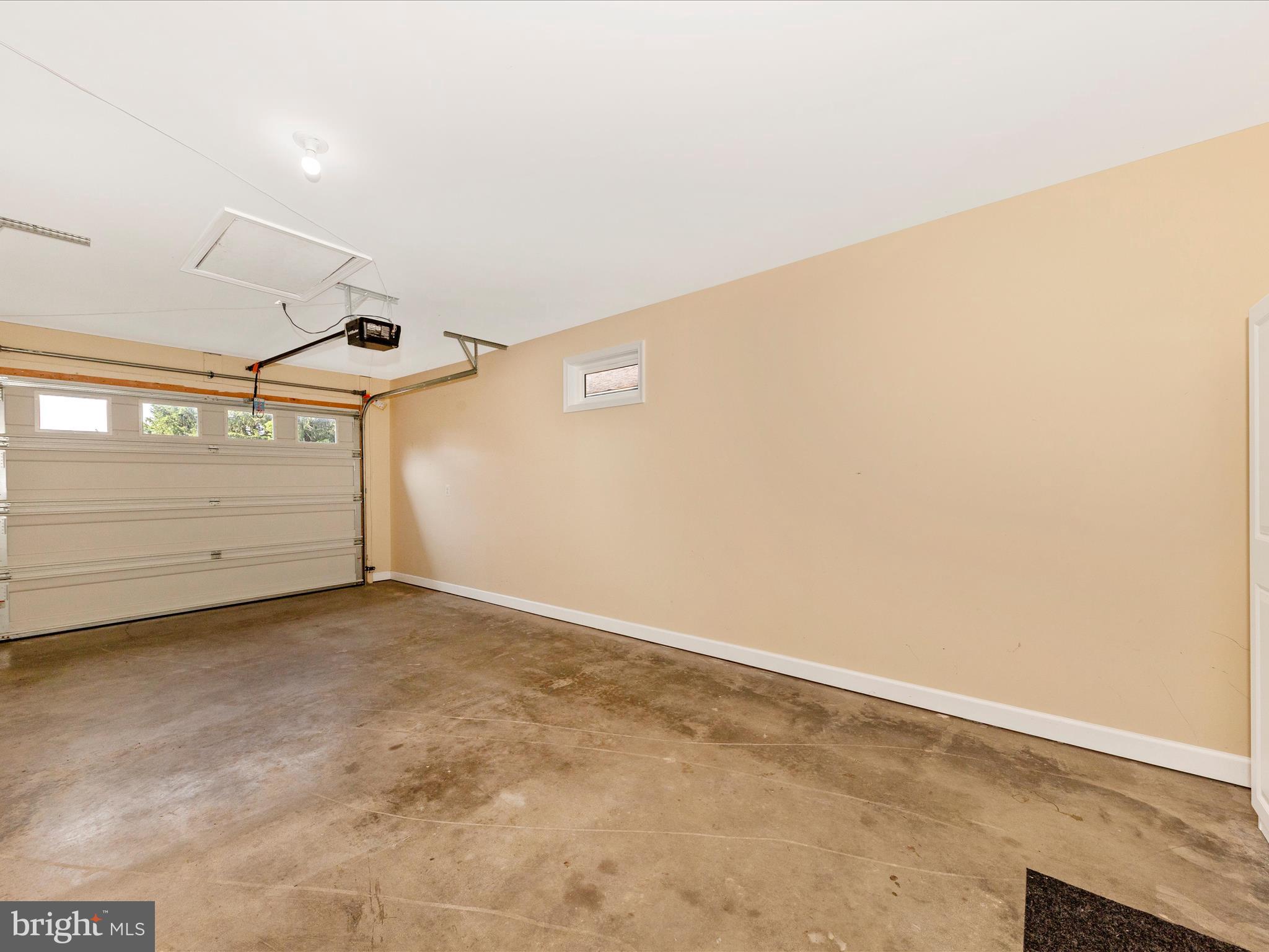 22028 Beaverbrook Dr