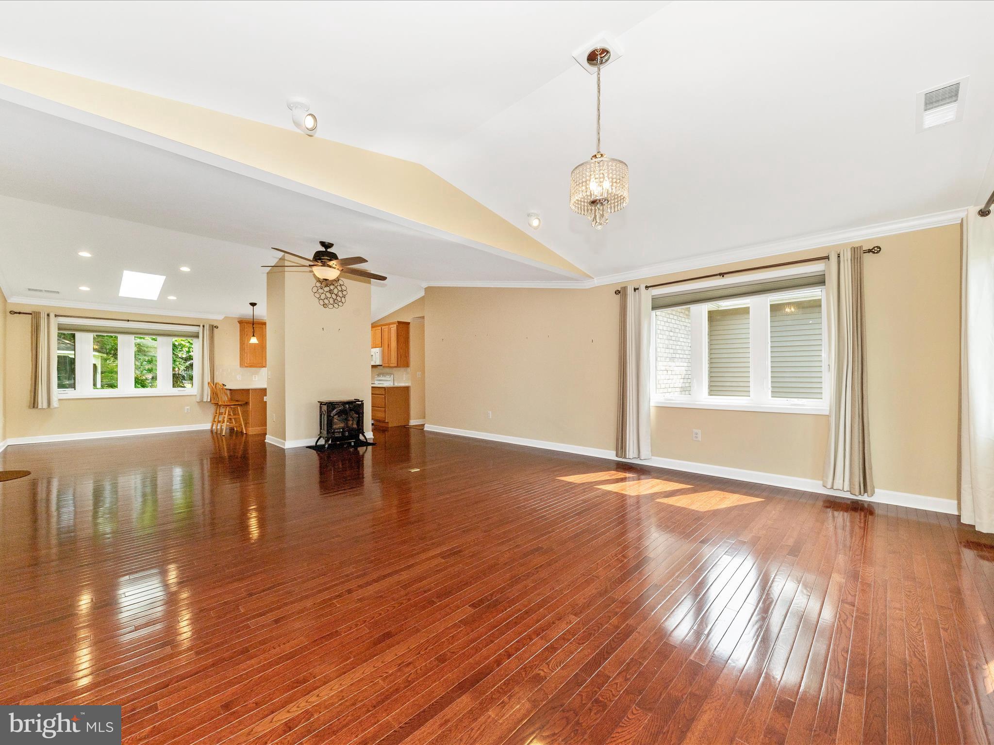 22028 Beaverbrook Dr