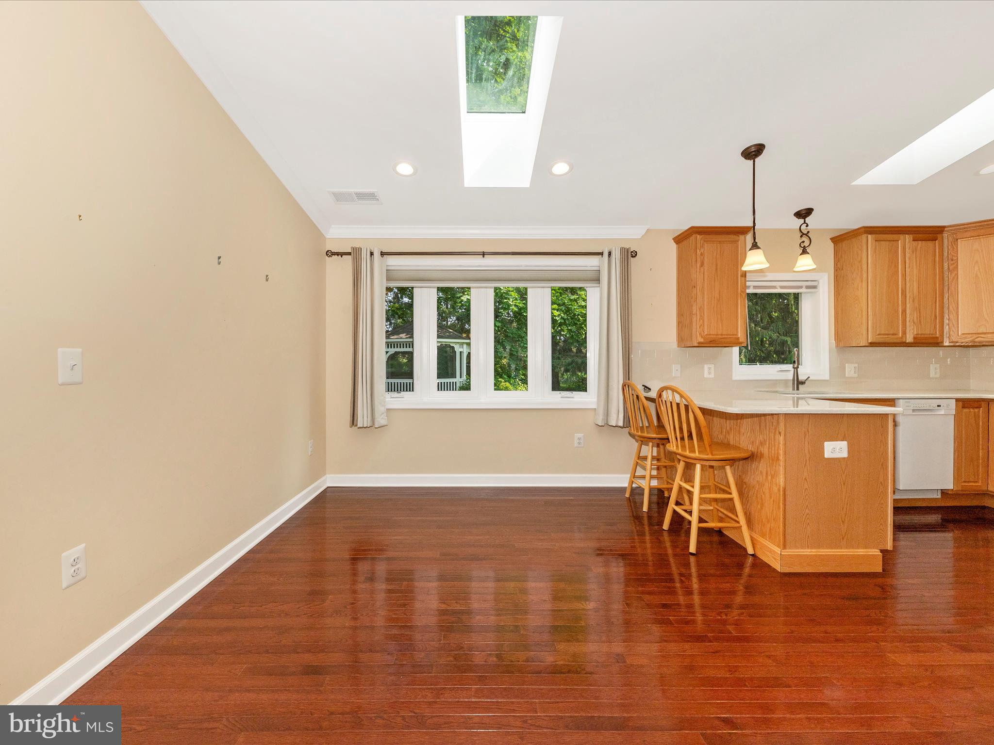 22028 Beaverbrook Dr