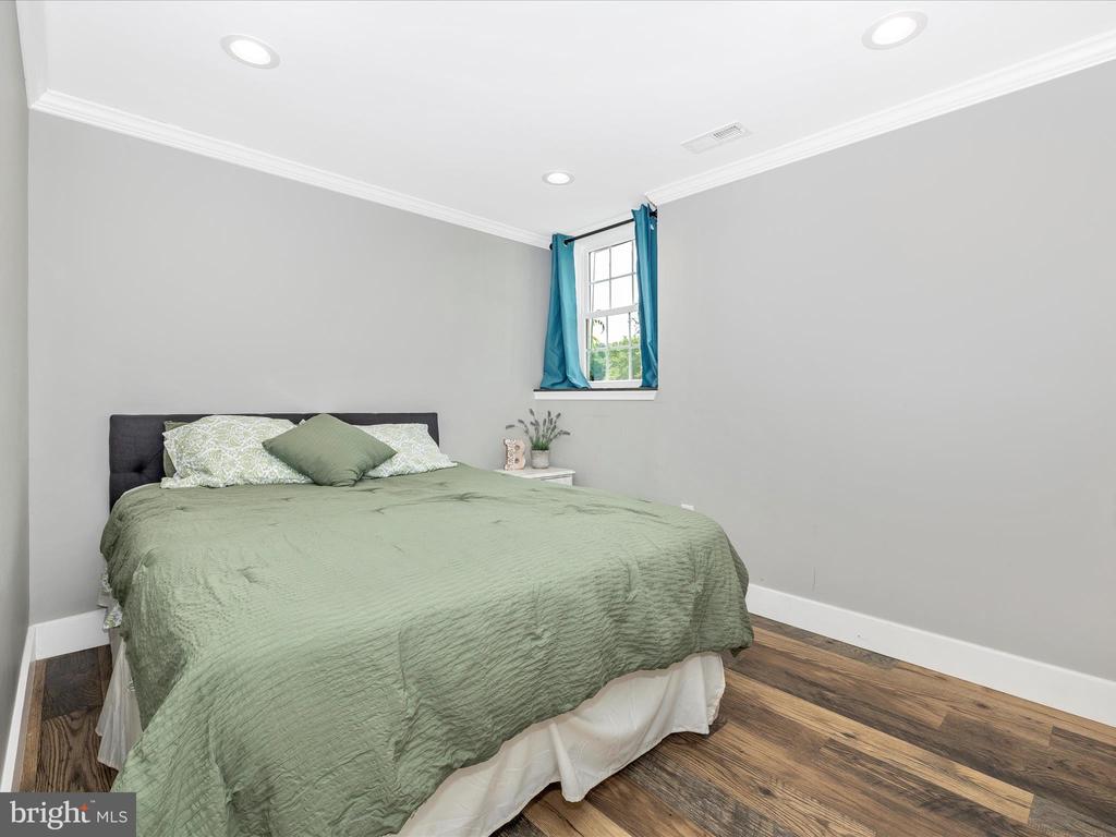 1926 Londontowne Dr