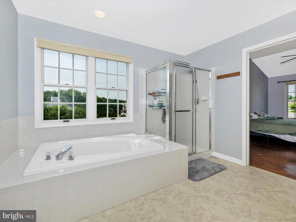 1926 Londontowne Dr