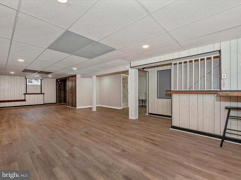 229 Division Ave