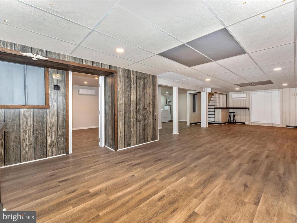 229 Division Ave