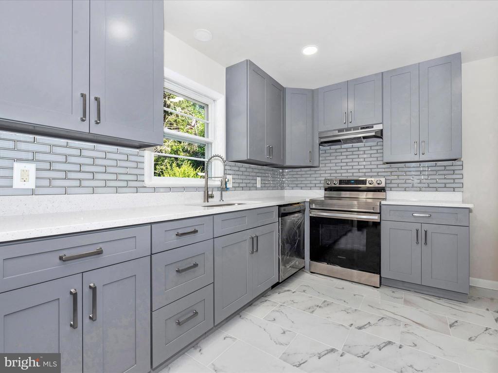 229 Division Ave