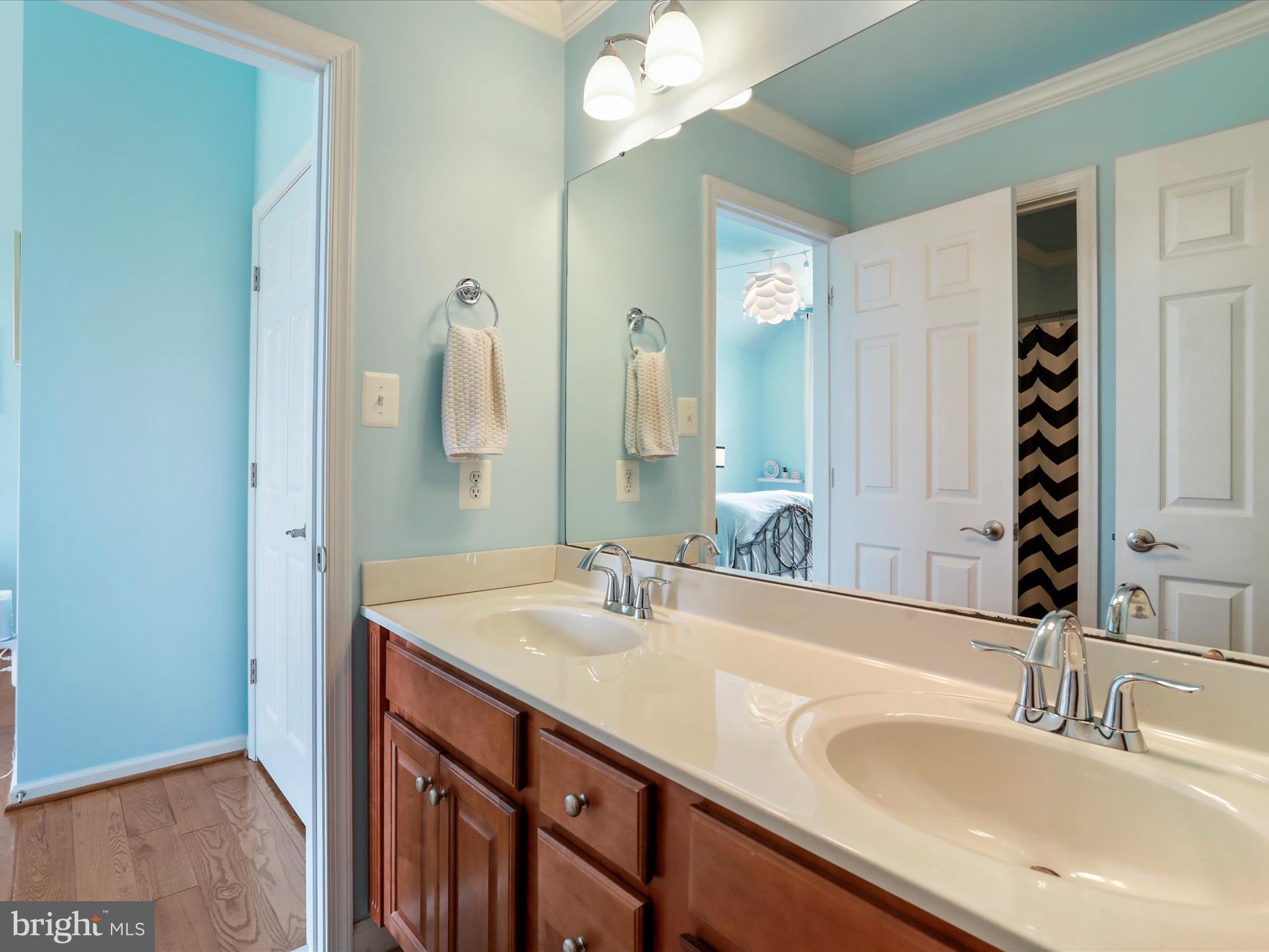 22124 WHITESTONE COURT