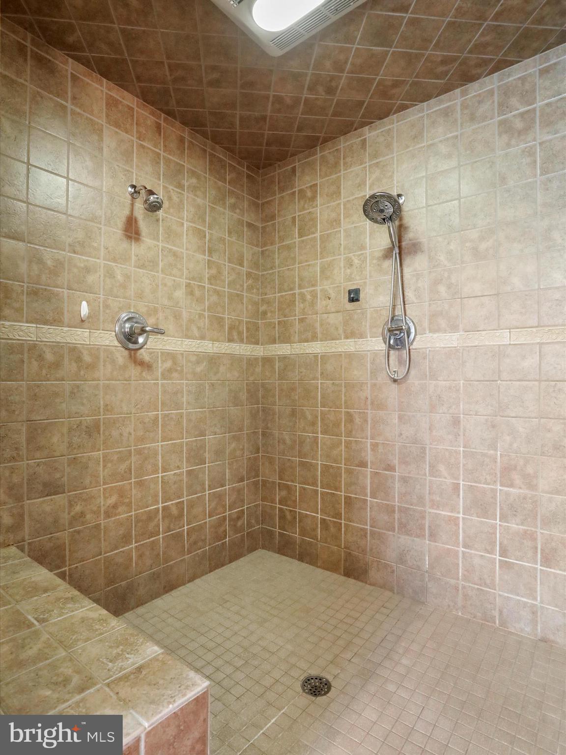 22124 WHITESTONE COURT