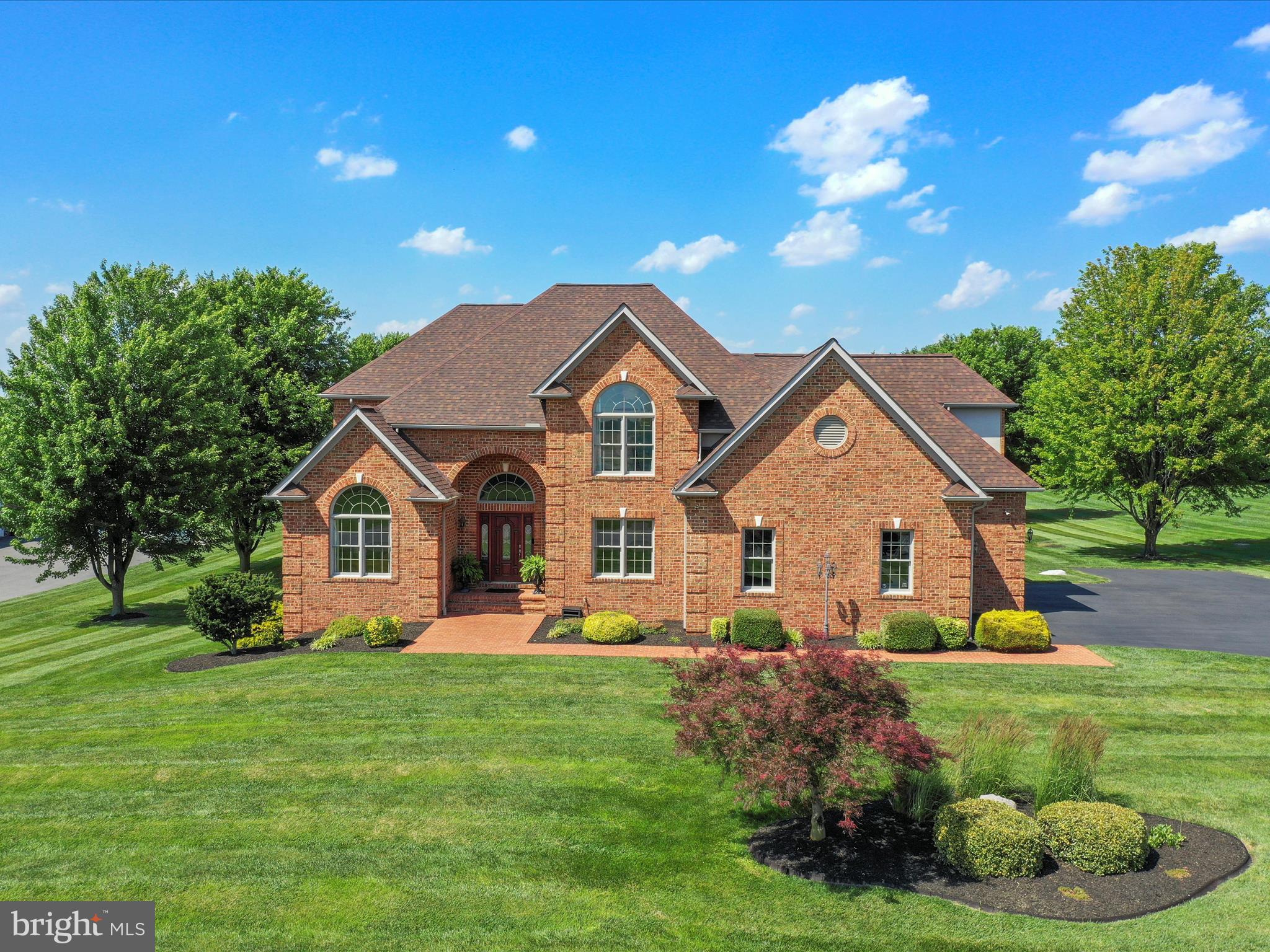 22124 WHITESTONE COURT