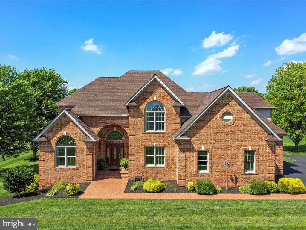 22124 WHITESTONE COURT