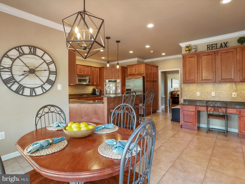 22124 WHITESTONE COURT