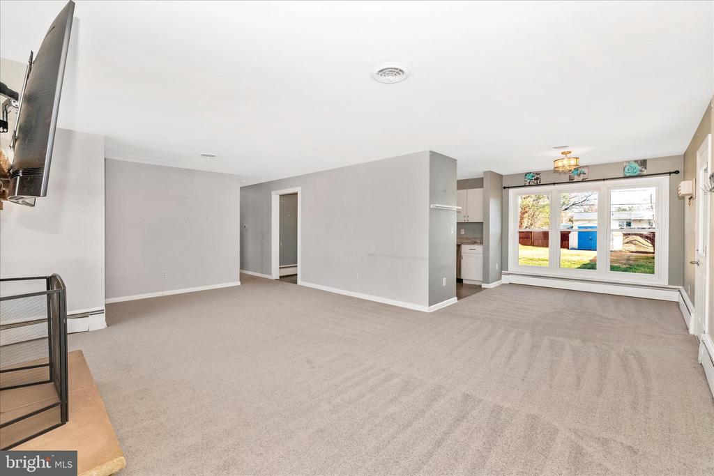27 LEHIGH AVENUE