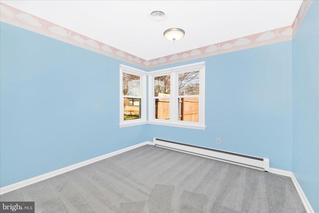 27 LEHIGH AVENUE