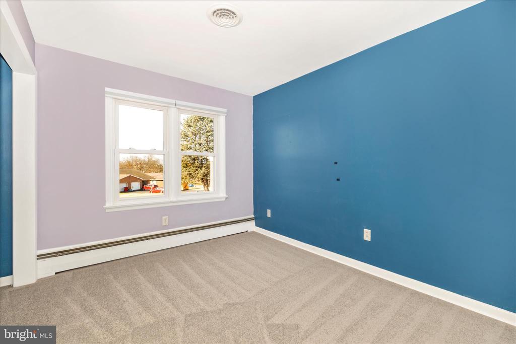 27 LEHIGH AVENUE