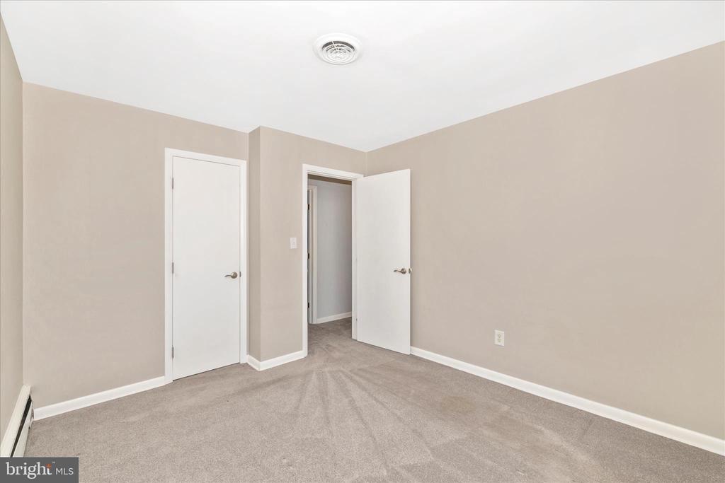 27 LEHIGH AVENUE