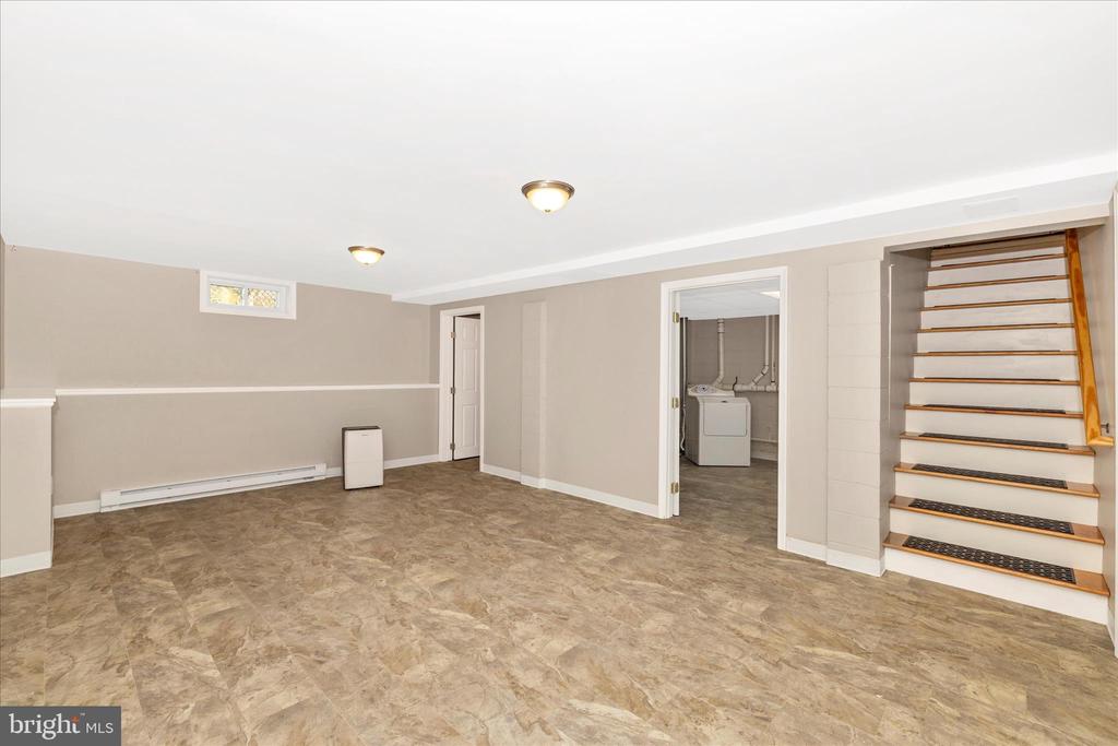 27 LEHIGH AVENUE