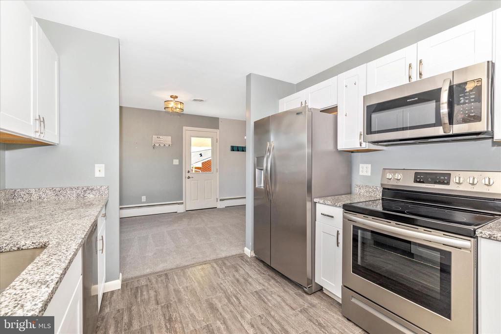 27 LEHIGH AVENUE