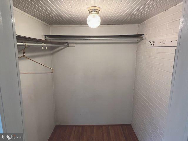 232 E IRVIN