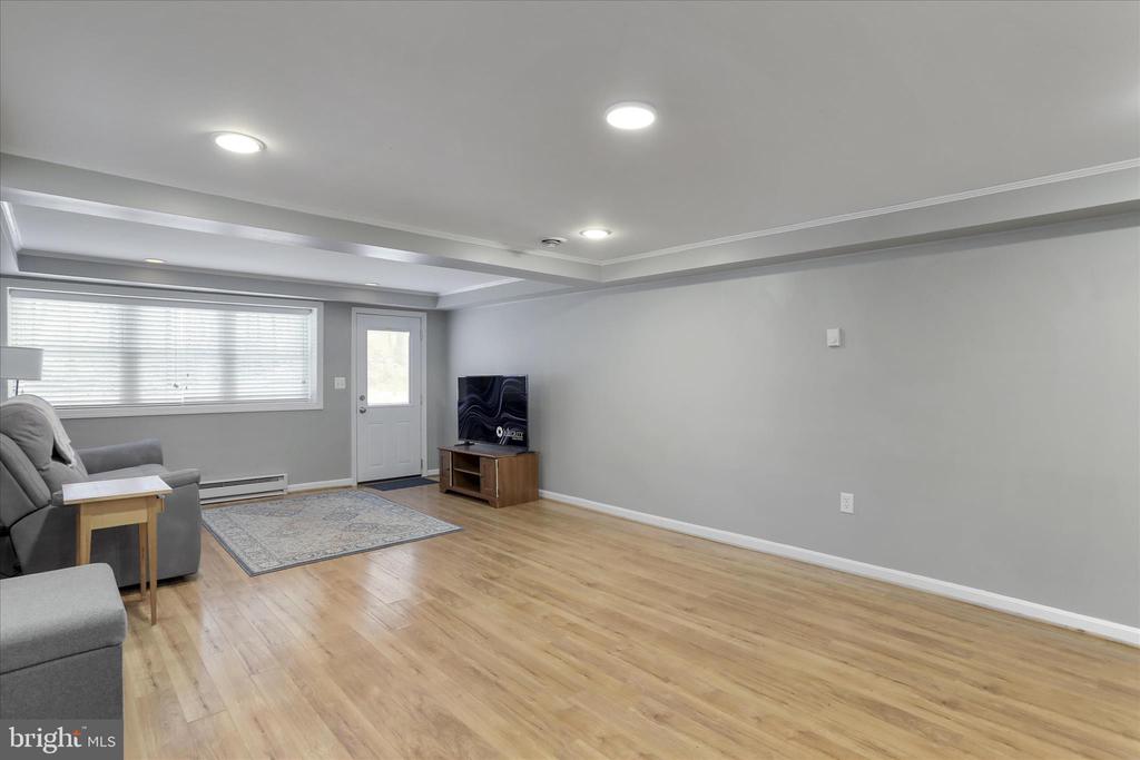 11907 WESLEY DRIVE