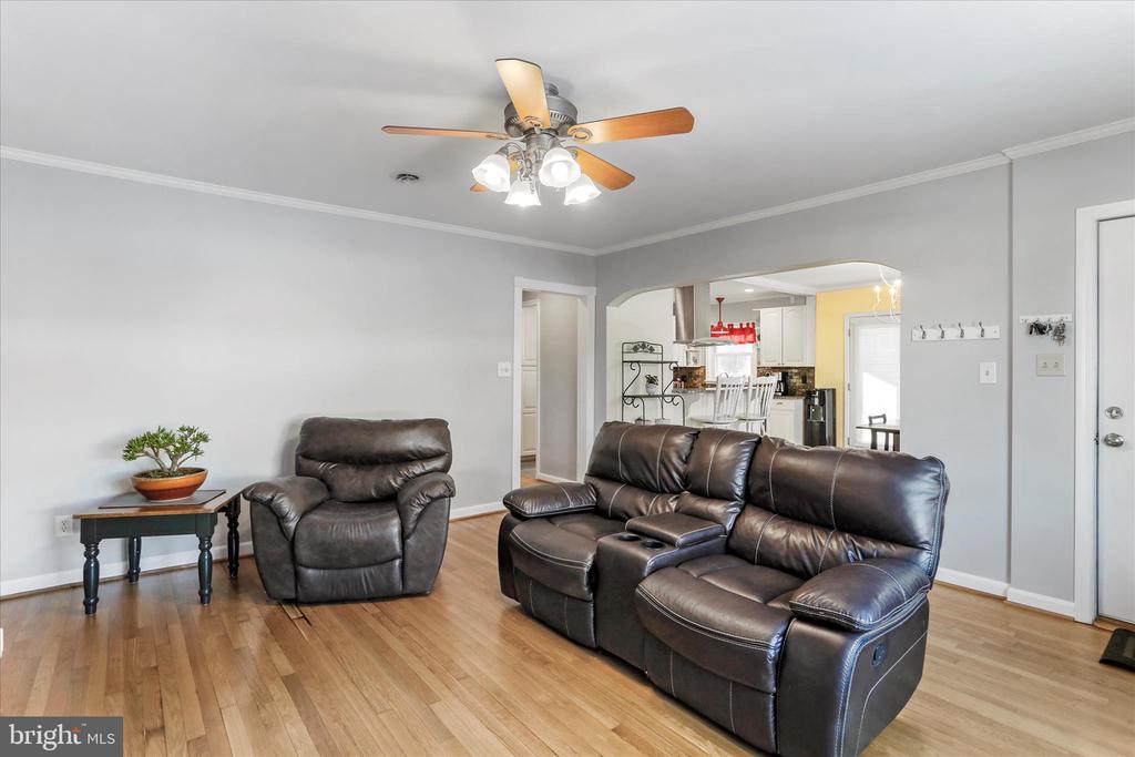 11907 WESLEY DRIVE