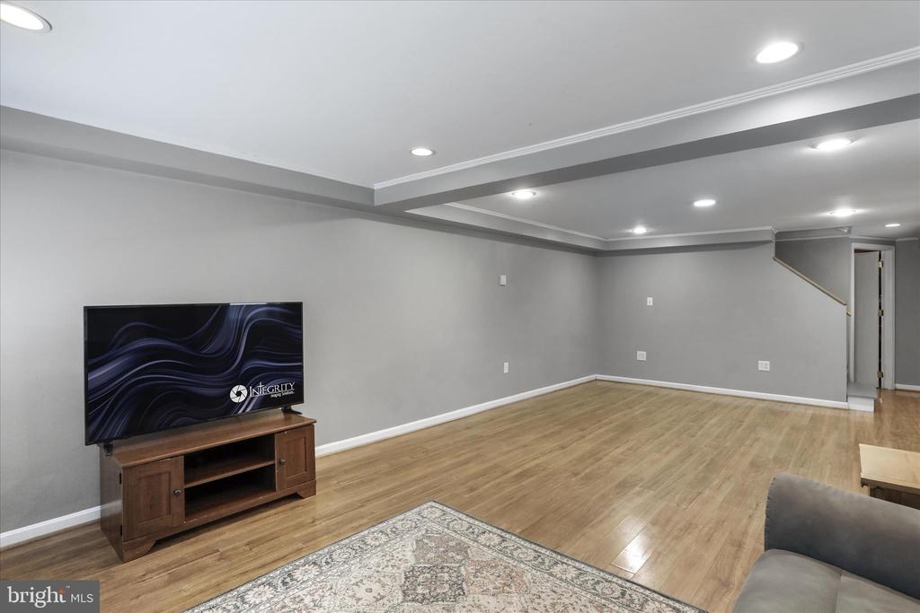 11907 WESLEY DRIVE