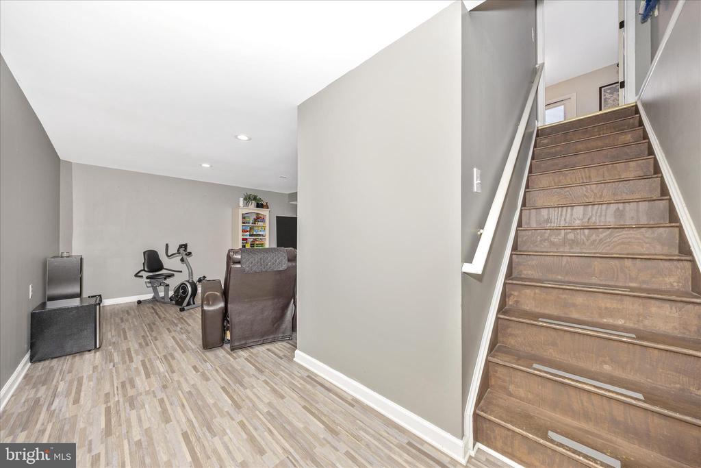 7 ROCKINGHAM DRIVE
