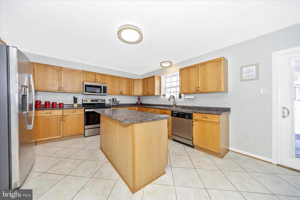 7 ROCKINGHAM DRIVE