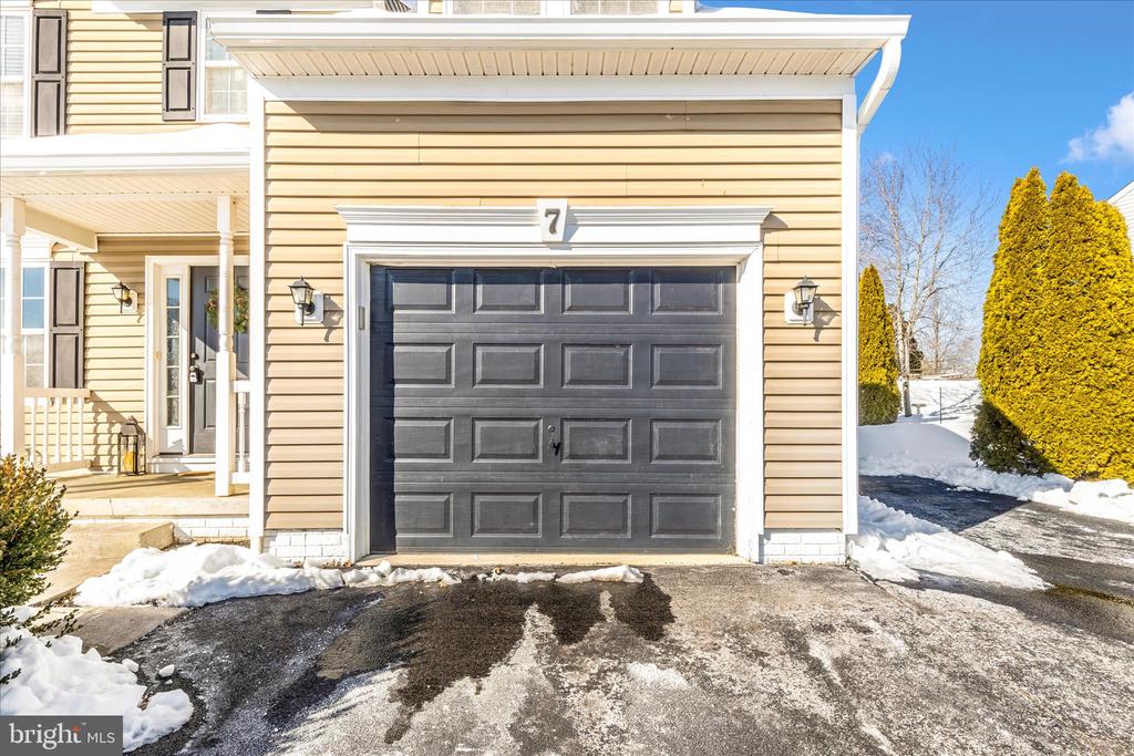 7 ROCKINGHAM DRIVE