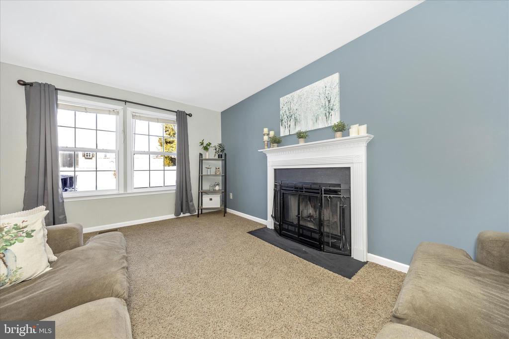 7 ROCKINGHAM DRIVE