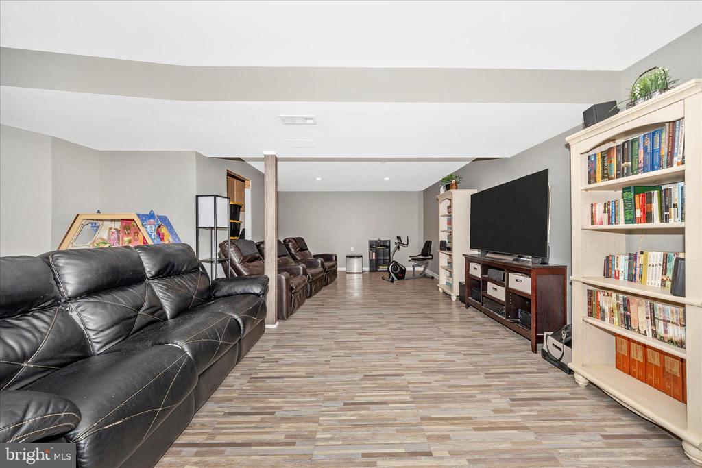 7 ROCKINGHAM DRIVE
