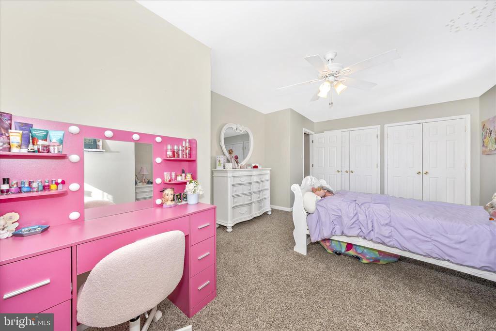 7 ROCKINGHAM DRIVE